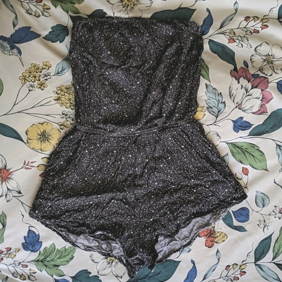 🫐2 for $40 Strapless Star Romper - Picture 2 of 2